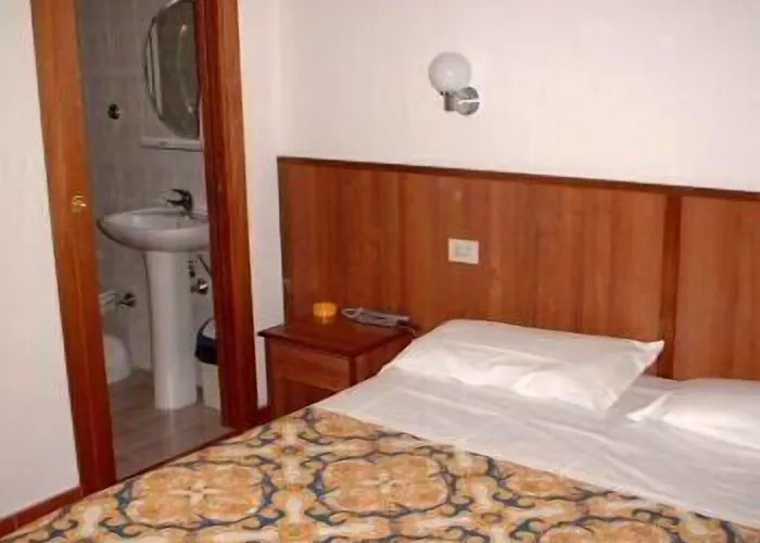 Sonia Hotel *