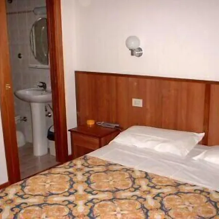 Sonia Hotel *