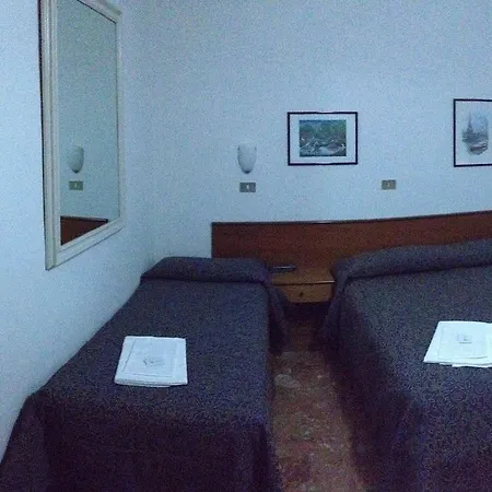 Sonia Hotel *