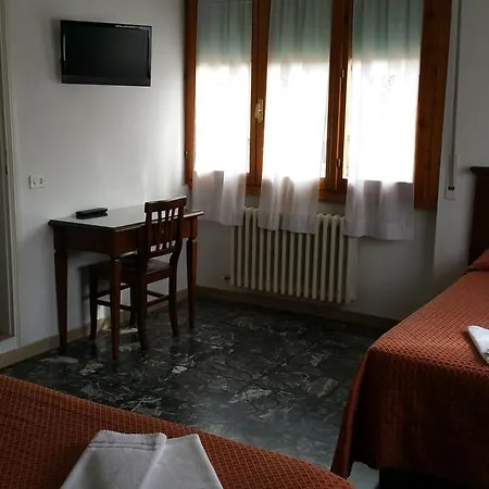 Hotel Sonia *
