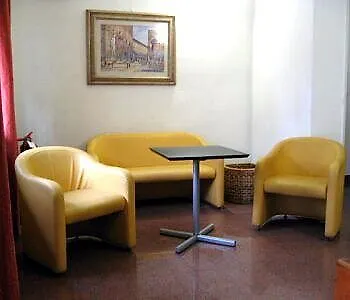 Sonia Hotel *
